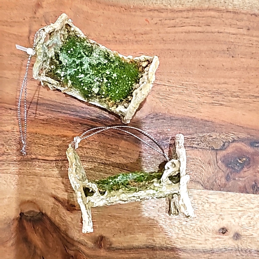 Moss bench or bed ornament